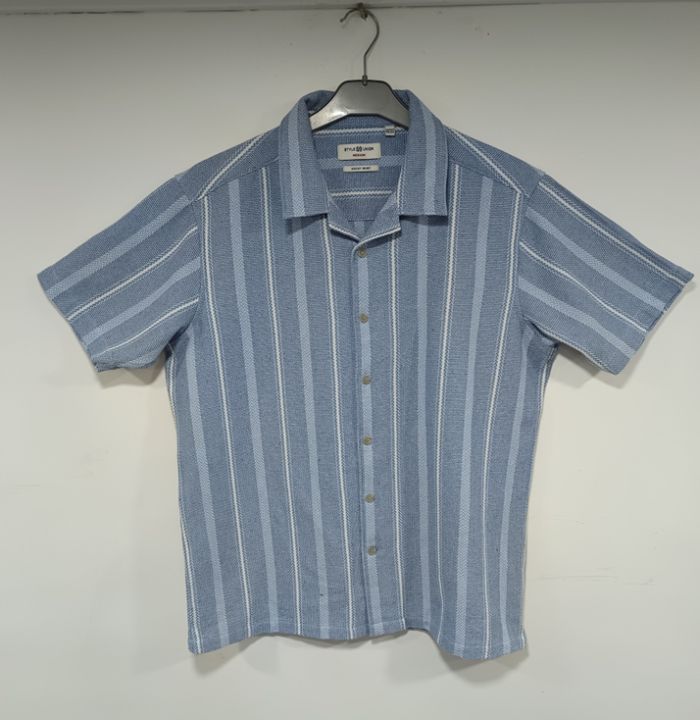 49.6% polyester, 39.7% cotton , 10.7% viscose	
	
